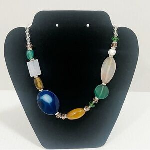 Vintage Rare SEMI-PRECIOUS STONES And Crystals Necklace